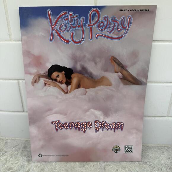 Katy Perry Teen Age Dream songbook for Piano Guitar Vocal by Alfred Music - Picture 1 of 7